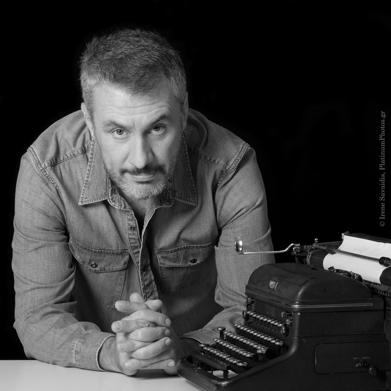 6 + 1 ερωτήσεις | «Επιστροφή στην πόλη του Καβάφη» - Συνέντευξη στον Άγγελο Χαριάτη - fractalart.gr