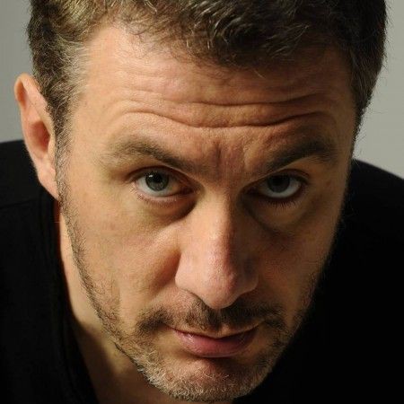 Ο συγγραφέας των βιβλίων «Συλλαβίζοντας το Καλοκαίρι» και ο «Χορός των ψευδαισθήσεων» Δημήτρης Στεφανάκης απαντάει στις ερωτήσεις μας… - artscript-gr.webnode.gr